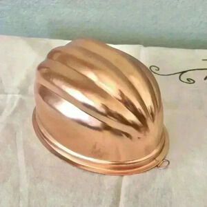 VTG Jell-o Mold Pink Alluminum Copper colored Fluted Oval Melon Shape Mold 8"